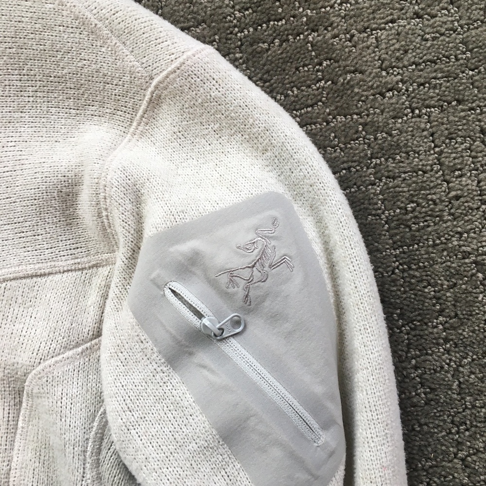 Arcteryx Women's Cardigan Zip Jacket